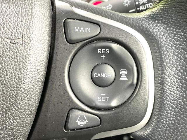 �y�A�_�v�e�B�u�N���[�Y�R���g���[���z�������H�ł̒��������s���y�ɁI�I�����ő��x��ۂN���[�Y�R���g���[�����A�Փˌy���V�X�e���ƘA�g���A�O���̎ԗ������m���ĎԊԂ�ۂ悤�ɑ��x���߂��Ă���܂��I�I