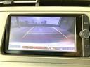 プリウス S 純正SDナビ バックカメラ 禁煙車 スマートキー HIDヘッド ビルトインETC 純正15インチアルミ オートライト オートエアコン Bluetooth CD DVD再生 フルセグ 中古車画像_4