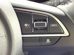 �ڥ����ץƥ��֥��롼������ȥ�����۹�®ƻϩ�Ǥ�Ĺ��Υ���Ԥ��ڤˡ�����ư��®�٤��ݤĥ��롼������ȥ����뤬�����ͷڸ������ƥ��Ϣ�Ȥ��������μ�ξ���Τ��Ƽִ֤��ݤĤ褦��®��Ĵ�ᤷ�Ƥ���ޤ����� 4