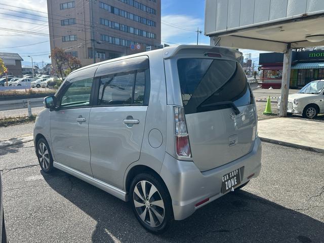 ワゴンＲスティングレー ＴＳ　オーディオ装着車　４ＷＤ　ターボ　スマートキー　エンジンスターター　パドルシフト　純正アルミ　記録簿（6枚目）