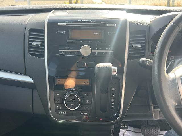 ワゴンＲスティングレー ＴＳ　オーディオ装着車　４ＷＤ　ターボ　スマートキー　エンジンスターター　パドルシフト　純正アルミ　記録簿（10枚目）