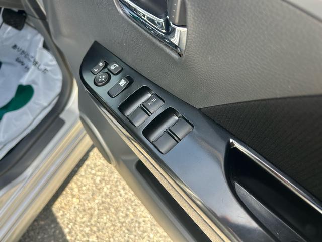 ワゴンＲスティングレー ＴＳ　オーディオ装着車　４ＷＤ　ターボ　スマートキー　エンジンスターター　パドルシフト　純正アルミ　記録簿（18枚目）