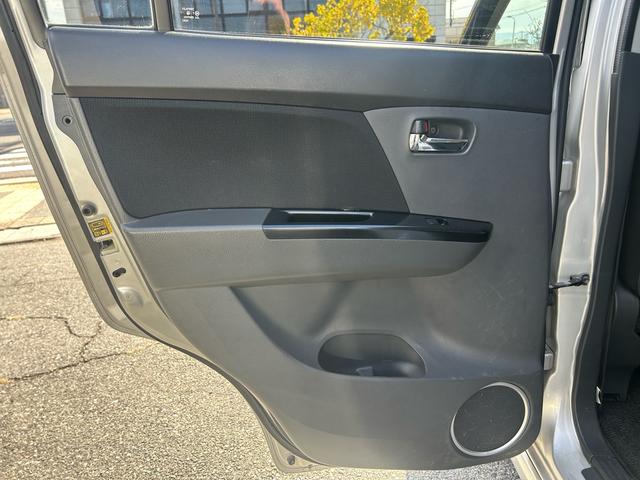 ワゴンＲスティングレー ＴＳ　オーディオ装着車　４ＷＤ　ターボ　スマートキー　エンジンスターター　パドルシフト　純正アルミ　記録簿（22枚目）