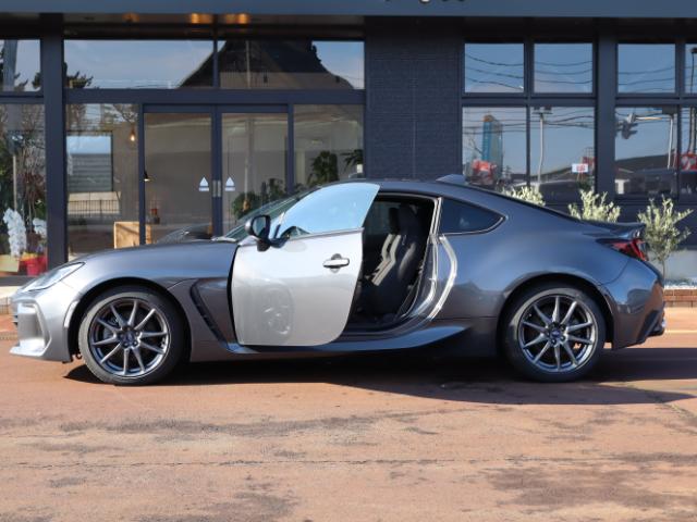 BRZ R ワンオーナー 6MT クルーズコントロール 17インチAW LEDヘッドライト スマートキー オートライト USB電源(14枚目)