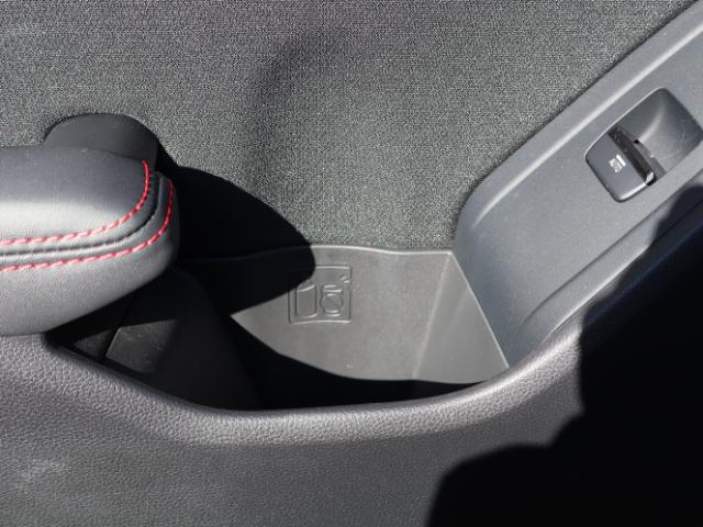 BRZ R ワンオーナー 6MT クルーズコントロール 17インチAW LEDヘッドライト スマートキー オートライト USB電源(46枚目)