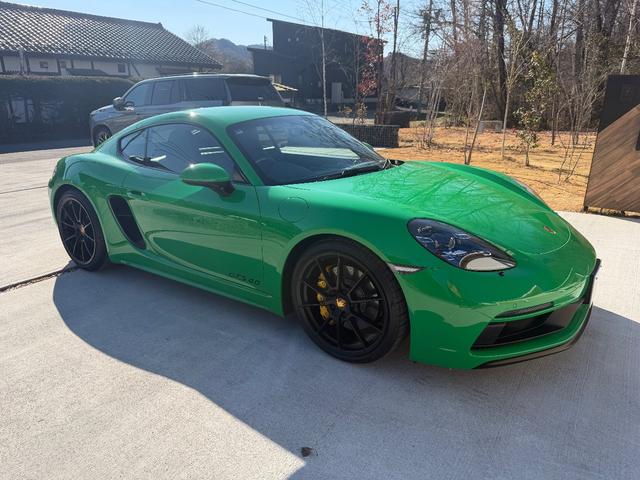 718ケイマン 718ケイマンGTS 4.0 Boxman軽井沢/PC認定中古/PCCB/タイヤ新品/カーボンステアリング/右MT/PASM/禁煙/パイソングリーン(2枚目)