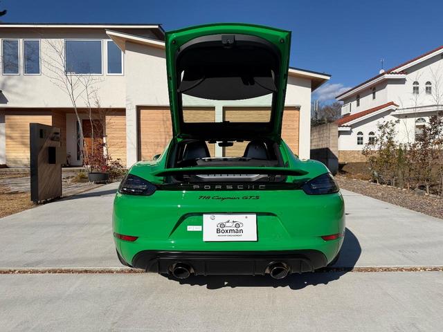 718ケイマン 718ケイマンGTS 4.0 Boxman軽井沢/PC認定中古/PCCB/タイヤ新品/カーボンステアリング/右MT/PASM/禁煙/パイソングリーン(18枚目)