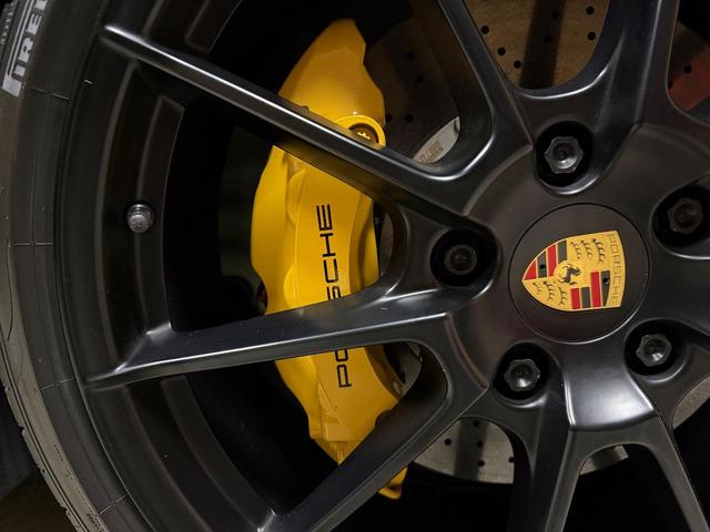 718ケイマン 718ケイマンGTS 4.0 Boxman軽井沢/PC認定中古/PCCB/タイヤ新品/カーボンステアリング/右MT/PASM/禁煙/パイソングリーン(34枚目)