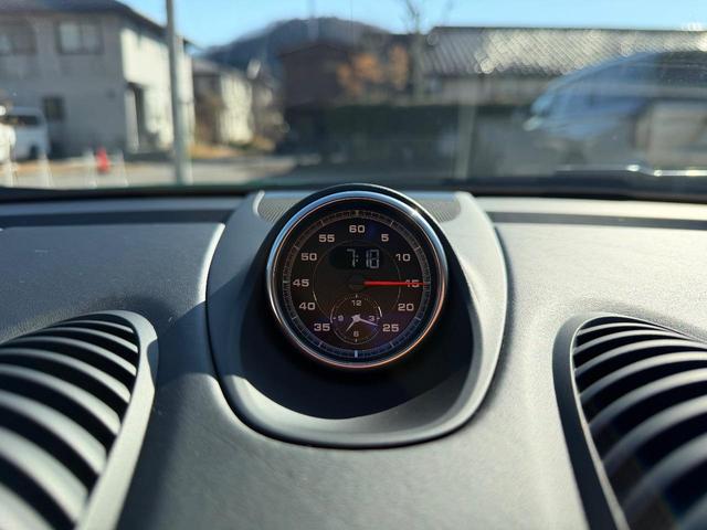 718ケイマン 718ケイマンGTS 4.0 Boxman軽井沢/PC認定中古/PCCB/タイヤ新品/カーボンステアリング/右MT/PASM/禁煙/パイソングリーン(54枚目)