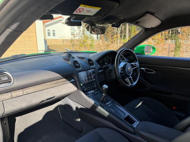 718ケイマン 718ケイマンGTS 4.0 Boxman軽井沢/PC認定中古/PCCB/タイヤ新品/カーボンステアリング/右MT/PASM/禁煙/パイソングリーン(61枚目)