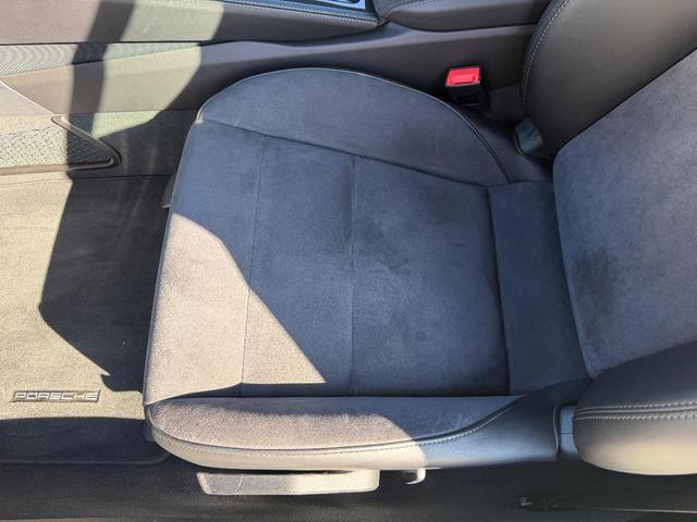 718ケイマン 718ケイマンGTS 4.0 Boxman軽井沢/PC認定中古/PCCB/タイヤ新品/カーボンステアリング/右MT/PASM/禁煙/パイソングリーン(63枚目)