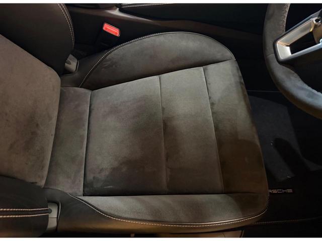 ７１８ケイマン ７１８ケイマンＧＴＳ　４．０　Ｂｏｘｍａｎ軽井沢／ＰＣ認定中古／ＰＣＣＢ／ＯＰ２６０万／右ＭＴ／スポクロ／スポエグ／ＰＡＳＭ／禁煙／ゲンチアンブルーメタリック（37枚目）