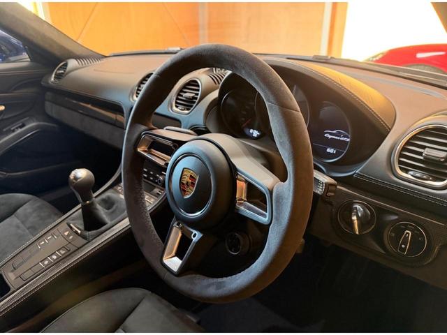 ７１８ケイマン ７１８ケイマンＧＴＳ　４．０　Ｂｏｘｍａｎ軽井沢／ＰＣ認定中古／ＰＣＣＢ／ＯＰ２６０万／右ＭＴ／スポクロ／スポエグ／ＰＡＳＭ／禁煙／ゲンチアンブルーメタリック（39枚目）