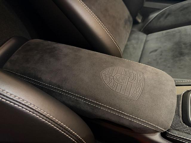 ７１８ケイマン ７１８ケイマンＧＴＳ　４．０　Ｂｏｘｍａｎ軽井沢／ＰＣ認定中古／ＰＣＣＢ／ＯＰ２６０万／右ＭＴ／スポクロ／スポエグ／ＰＡＳＭ／禁煙／ゲンチアンブルーメタリック（44枚目）