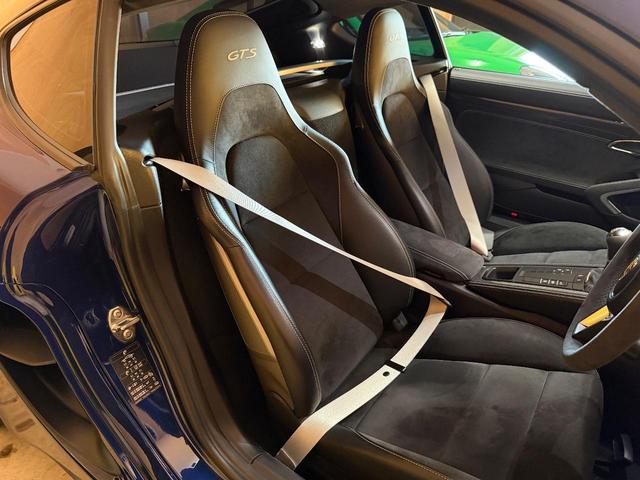 ７１８ケイマン ７１８ケイマンＧＴＳ　４．０　Ｂｏｘｍａｎ軽井沢／ＰＣ認定中古／ＰＣＣＢ／ＯＰ２６０万／右ＭＴ／スポクロ／スポエグ／ＰＡＳＭ／禁煙／ゲンチアンブルーメタリック（46枚目）