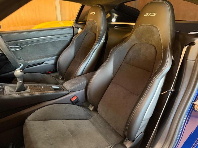 ７１８ケイマン ７１８ケイマンＧＴＳ　４．０　Ｂｏｘｍａｎ軽井沢／ＰＣ認定中古／ＰＣＣＢ／ＯＰ２６０万／右ＭＴ／スポクロ／スポエグ／ＰＡＳＭ／禁煙／ゲンチアンブルーメタリック（52枚目）