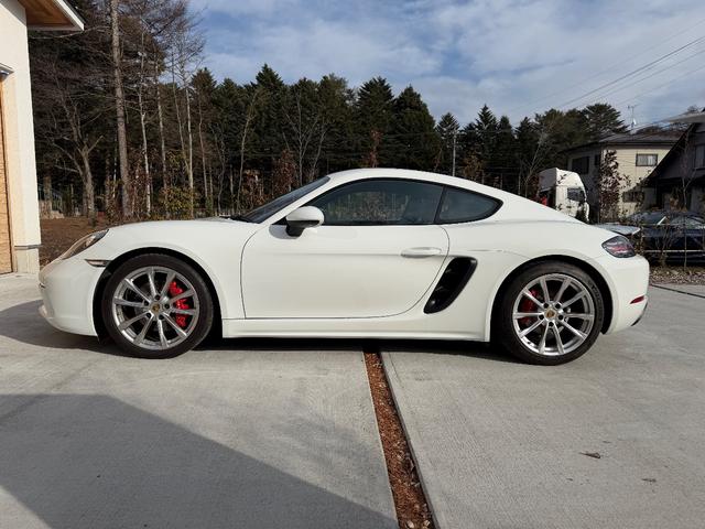 ７１８ケイマン ７１８ケイマンＳ　Ｂｏｘｍａｎ軽井沢／ホワイト２．９万キロ／認定中古車／スポーツクロノパッケージ／ＰＡＳＭ／禁煙（9枚目）