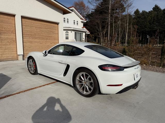 ７１８ケイマン ７１８ケイマンＳ　Ｂｏｘｍａｎ軽井沢／ホワイト２．９万キロ／認定中古車／スポーツクロノパッケージ／ＰＡＳＭ／禁煙（11枚目）