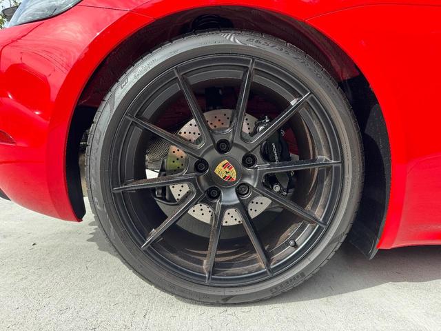 ７１８ボクスター ７１８ボクスターＧＴＳ　４．０　Ｂｏｘｍａｎ軽井沢／ＯＰ１８２万／１オーナー／ブルメスターサウンド／禁煙／レッドメーターパネル／ＰＡＳＭ／雨天未走行／ガレージ保管／走行１８００ｋｍ（38枚目）