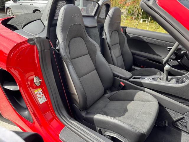 ７１８ボクスター ７１８ボクスターＧＴＳ　４．０　Ｂｏｘｍａｎ軽井沢／ＯＰ１８２万／１オーナー／ブルメスターサウンド／禁煙／レッドメーターパネル／ＰＡＳＭ／雨天未走行／ガレージ保管／走行１８００ｋｍ（64枚目）