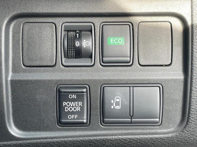 セレナ Ｓ　電動スライドドア　純正ＳＤナビ　バックカメラ　衝突被害軽減システム　ドラレコ　スマートキー　ビルトインＥＴＣ　オートライト　オートエアコン　Ｂｌｕｅｔｏｏｔｈ　ＣＤ　ＤＶＤ再生　ブルーレイ再生（6枚目）