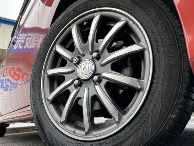 �y�����P�S�C���`�A���~�z�C�[���z�O�ςɃ}�b�`���������A���~�z�C�[���𑕒����Ă���܂��B�e��ЊO�A���~�z�C�[����A�X�^�b�h���X�^�C�����戵�����Ă���܂��B���񂲑��k����������