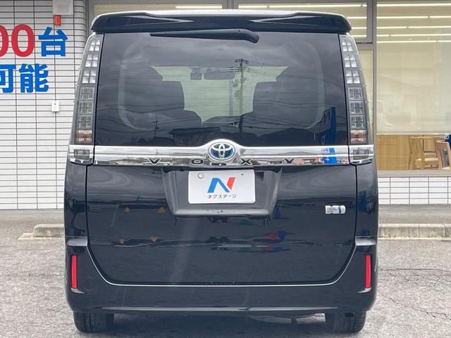 ヴォクシー ハイブリッドＶ　両側電動スライド　純正ナビ　シートヒーター　クルコン　スマートキー　バックカメラ　禁煙車　ドラレコ　ＬＥＤヘッド　オートライト　デュアルエアコン　リアエアコン　Ｂｌｕｅｔｏｏｔｈ　ＣＤ　ＤＶＤ再生（16枚目）