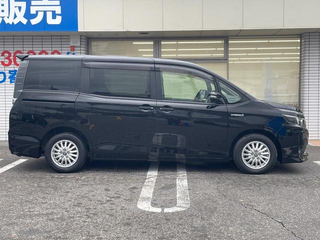 ヴォクシー ハイブリッドＶ　両側電動スライド　純正ナビ　シートヒーター　クルコン　スマートキー　バックカメラ　禁煙車　ドラレコ　ＬＥＤヘッド　オートライト　デュアルエアコン　リアエアコン　Ｂｌｕｅｔｏｏｔｈ　ＣＤ　ＤＶＤ再生（27枚目）