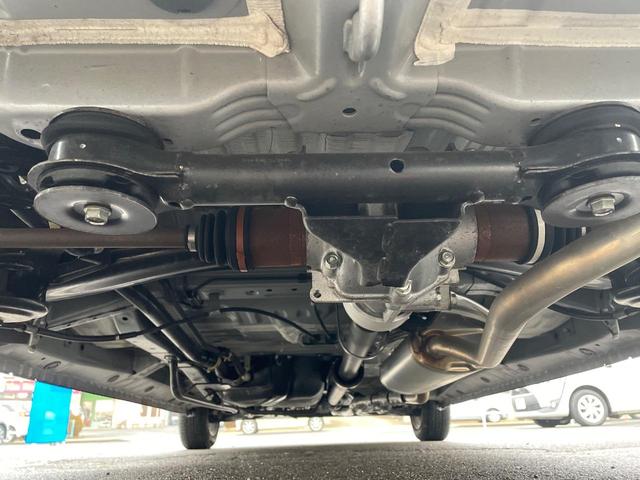 Ｎ－ＷＧＮ Ｇ・ターボパッケージ　４ＷＤ　純正ＳＤナビ　バックカメラ　禁煙車　スマートキー　ＨＩＤヘッド　ビルトインＥＴＣ　純正１４インチアルミ　オートライト　オートエアコン　Ｂｌｕｅｔｏｏｔｈ　ＣＤ　ＤＶＤ再生　フルセグ（19枚目）