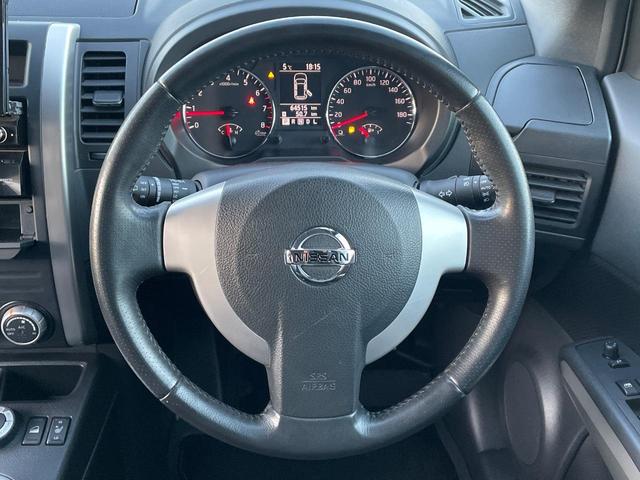 �y�����v�����X�e�A�����O�z�㎿�Ȋv���g�p���邱�ƂŁA��ɂ����������݂ƂĂ��^�]���₷���n���h���ł���