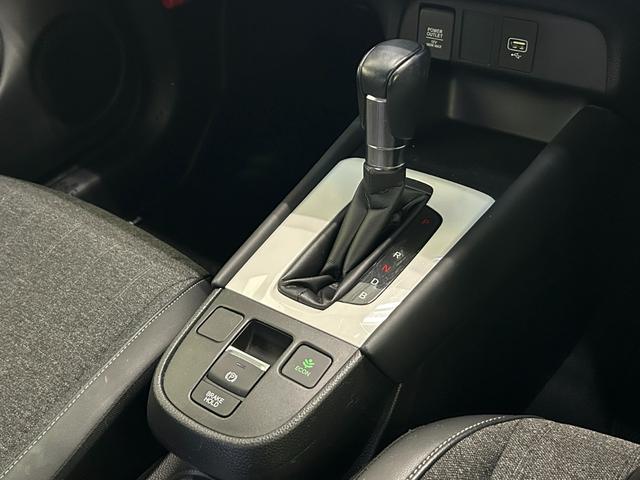 フィット e:HEVホーム ナビ(Bluetoothオーディオ対応) ETC リアカメラ ドラレコ前後(社外品)(25枚目)