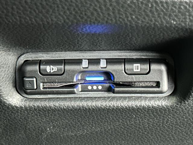 フィット e:HEVホーム ナビ(Bluetoothオーディオ対応) ETC リアカメラ ドラレコ前後(社外品)(30枚目)