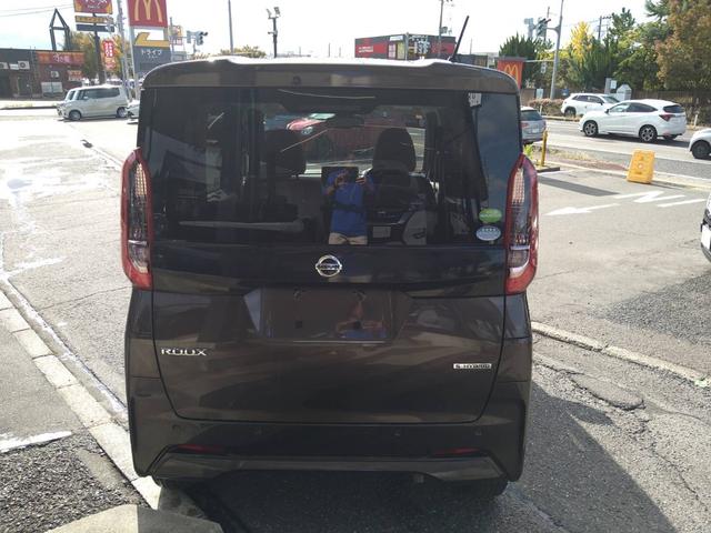 ルークス Ｘ　関東仕入　雹害　ナビＴＶ　Ｂカメラ　Ｂｌｕｅｔｏｏｔｈ　アラウンドビューモニター　エマージェンシーブレーキ　レーンアシスト　オートハイビーム　両側電動スライドドア　ベンチシート（6枚目）