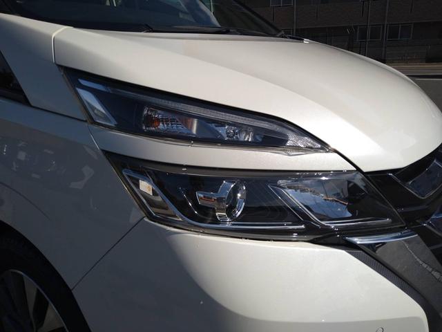 セレナ ハイウェイスター　ＶセレクションＩＩ　関東仕入　雹害　９インチナビＴＶ　Ｂカメラ　Ｂｌｕｅｔｏｏｔｈ　アラウンドビューモニター　エマージェンシーブレーキ　両側電動ドア　ハンズフリーオートスライド　クルーズコントロール　ＬＥＤヘッドライト（10枚目）