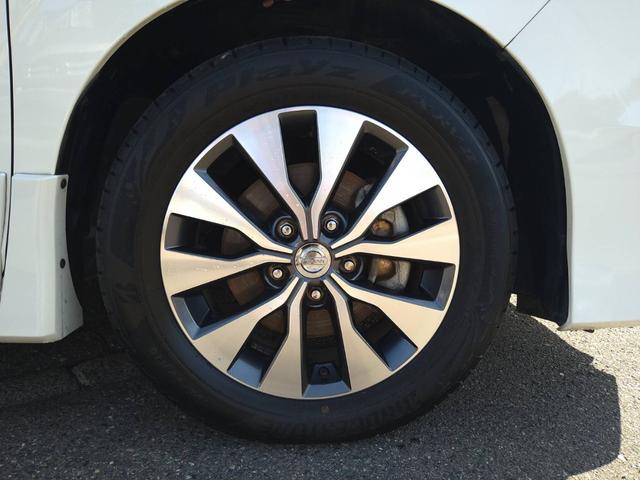 セレナ ハイウェイスター　ＶセレクションＩＩ　関東仕入　雹害　９インチナビＴＶ　Ｂカメラ　Ｂｌｕｅｔｏｏｔｈ　アラウンドビューモニター　エマージェンシーブレーキ　両側電動ドア　ハンズフリーオートスライド　クルーズコントロール　ＬＥＤヘッドライト（12枚目）