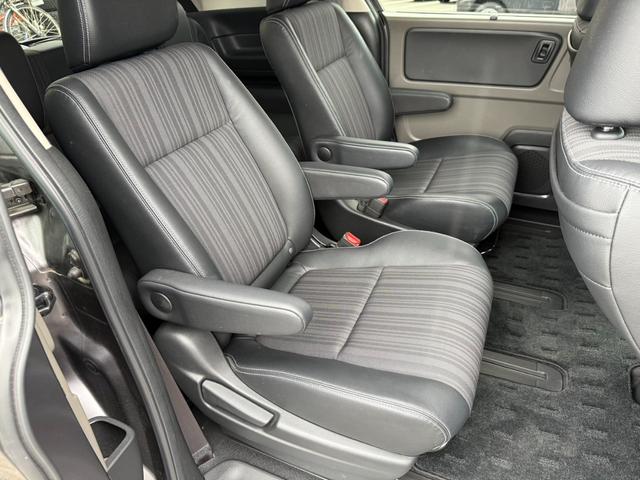 フリードハイブリッド ハイブリッド・Gホンダセンシング 関東仕入 4WD 雹害 純正9インチナビ フルセグTV BTオーディオ Bカメラ 両側パワスラ ウォークスルー シートヒーター アダプティブクルーズコントロール ホンダセンシング ハーフレザーシート(14枚目)