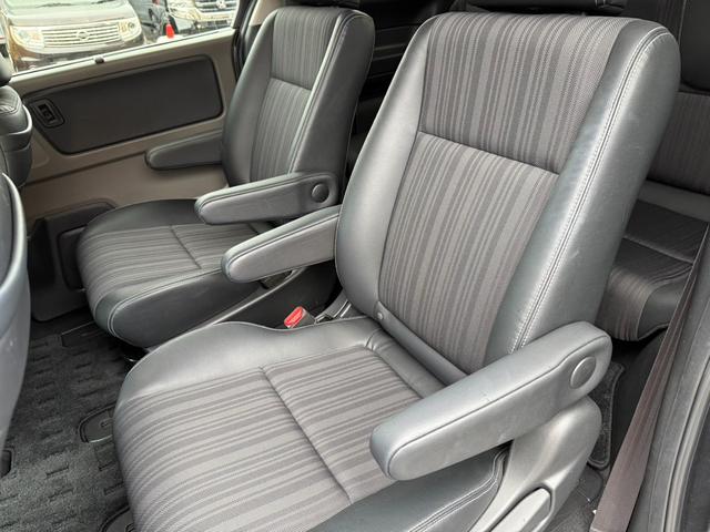 フリードハイブリッド ハイブリッド・Gホンダセンシング 関東仕入 4WD 雹害 純正9インチナビ フルセグTV BTオーディオ Bカメラ 両側パワスラ ウォークスルー シートヒーター アダプティブクルーズコントロール ホンダセンシング ハーフレザーシート(17枚目)