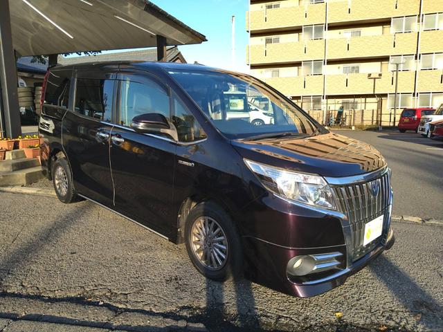 エスクァイア ハイブリッドＧｉ　関東仕入　９型ナビＴＶ　バックカメラ　Ｂｌｕｅｔｏｏｔｈ　ＥＴＣ　両側パワースライドドア　レザーシート　シートヒーター　ＬＥＤヘッドライト　フォグライト　ステアスイッチ　クルーズコントロール　ドラレコ（3枚目）