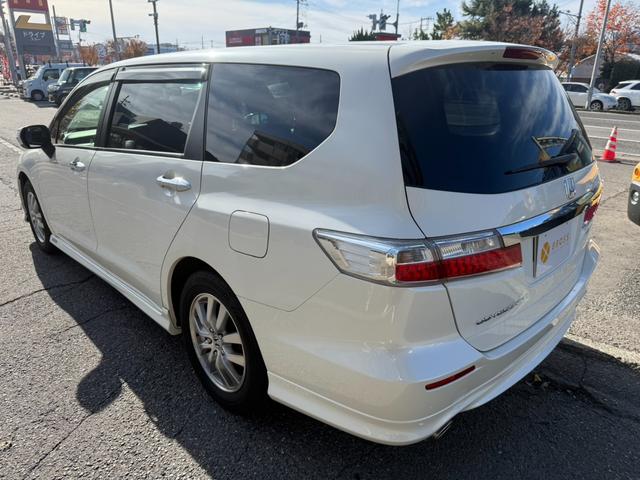 オデッセイ Ｍエアロパッケージ　自社買取　ナビＴＶ　Ｂカメラ　ＥＴＣ　エアロ　ディスチャージヘッドライト　フォグライト　スペアキー　７人乗り（8枚目）