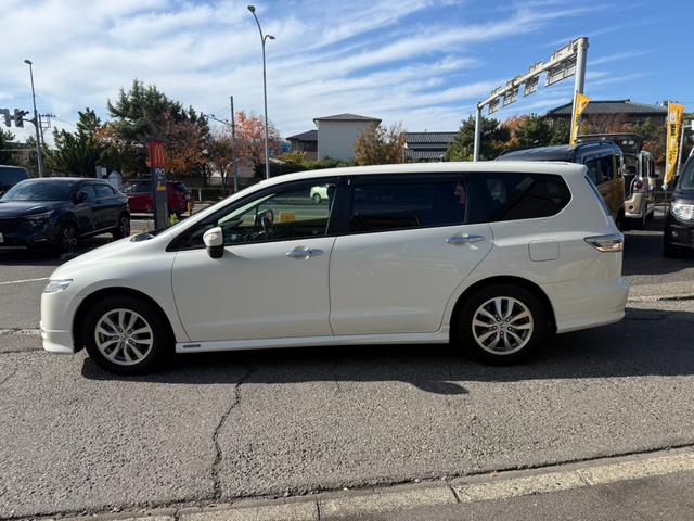 オデッセイ Ｍエアロパッケージ　自社買取　ナビＴＶ　Ｂカメラ　ＥＴＣ　エアロ　ディスチャージヘッドライト　フォグライト　スペアキー　７人乗り（9枚目）