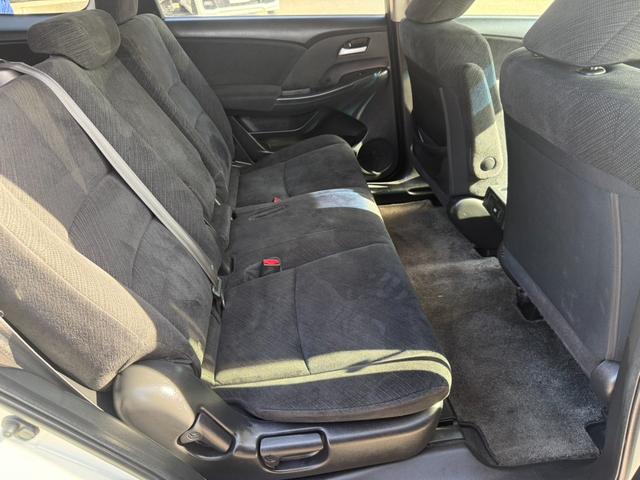 オデッセイ Ｍエアロパッケージ　自社買取　ナビＴＶ　Ｂカメラ　ＥＴＣ　エアロ　ディスチャージヘッドライト　フォグライト　スペアキー　７人乗り（13枚目）