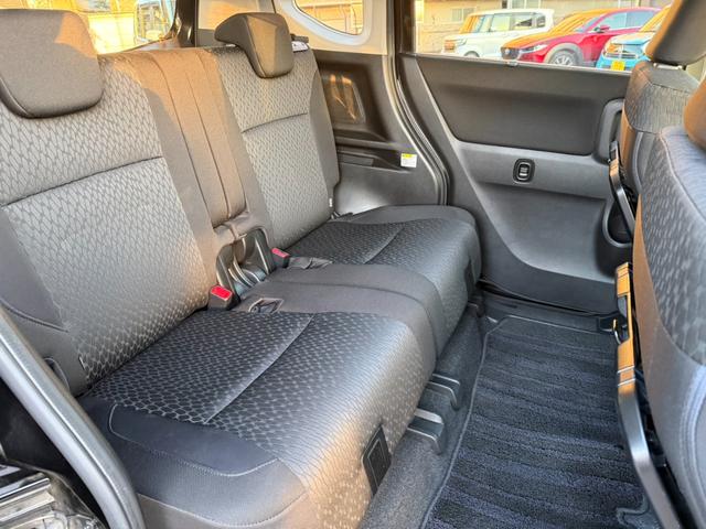 お客様のカーライフをサポートする為に、専門スタッフによる自動車任意保険の代理店業務も行っております★