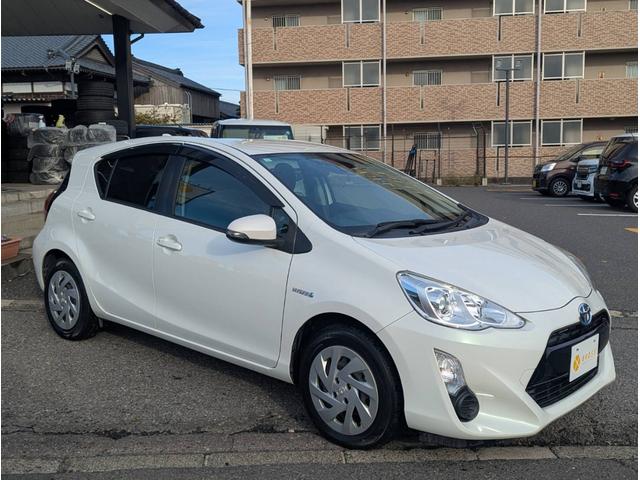 アクア Ｇ　関東仕入　雹害　トヨタセーフティセンス　ナビＴＶ　Ｂカメラ　Ｂｌｕｅｔｏｏｔｈ　クルーズコントロール　ドライブレコーダー　スマートキー　プッシュスタート（3枚目）