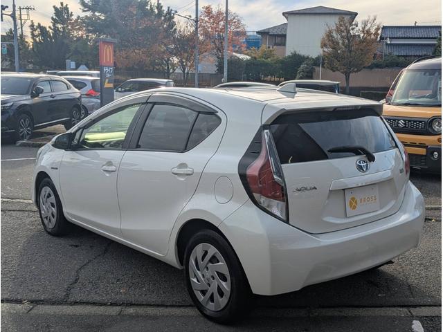 アクア Ｇ　関東仕入　雹害　トヨタセーフティセンス　ナビＴＶ　Ｂカメラ　Ｂｌｕｅｔｏｏｔｈ　クルーズコントロール　ドライブレコーダー　スマートキー　プッシュスタート（7枚目）