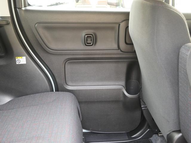 スペーシア ハイブリッドＧ　両側スライドドア　ＣＤデッキ　オートエアコン　オートライト　スマートキー　プッシュスタート　アイドリングストップ　横滑り防止　パワーウインドウ／電動ドアミラー（23枚目）