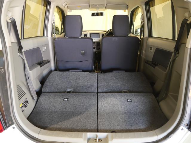 ■後部座席を倒すことでさらに広々空間♪