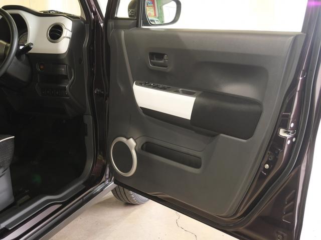ハスラー Ｇ　社外ＣＤデッキ　衝突被害軽減ブレーキ　運転席／助手席シートヒーター　横滑り防止　アイドリングストップ　パワーウインドウ／電動ドアミラー　スマートキー（12枚目）