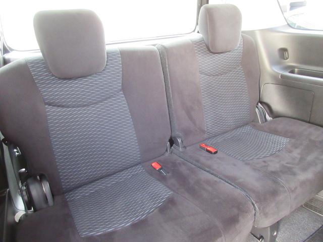 セレナ ハイウェイスター　Ｓエディション　関東仕入　後期モデル　特別仕様車　後席モニター　ルーフキャリア　パワスラ　ブレーキ／レーンキープアシスト　プッシュスタート　ＥＴＣ　クルコン　社外ナビ　フルセグＴＶ　バックカメラ　ＢＴ接続　純正アルミ（15枚目）