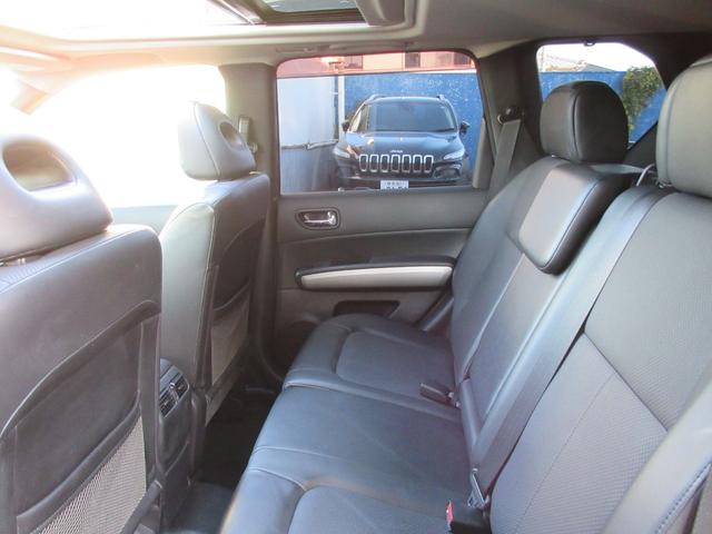 エクストレイル ２０Ｘｔ　後期モデル　サンルーフ　ハイパールーフレール　特別仕様車　スマートキー　ナビ　フルセグ　バックカメラ　Ｂｌｕｅｔｏｏｔｈ接続　シートヒーター　オートライト　フォグラン　革巻ステアリング　１７インチＡＷ（15枚目）