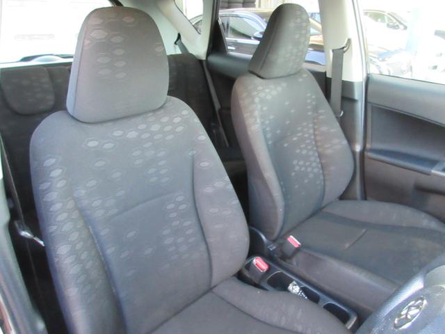 ラクティス Ｘ　４ＷＤ　キーレスエントリー　ナビ　ＣＤ／ＤＶＤ再生　タイミングチェーン　ＬＥＤヘッドライト　ＡＢＳ　エアバッグ　ウィンカードアミラー　社外１６インチＡＷ（18枚目）